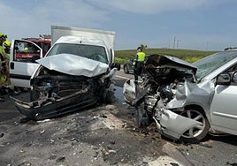 Dos heridos en un accidente de tráfico en la N-432 en el término de Córdoba