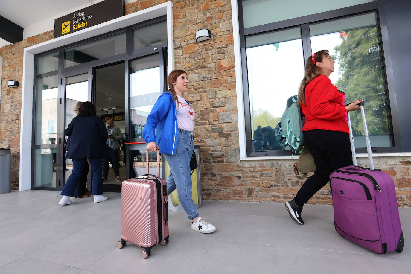 El primer vuelo de Binter entre Canarias y Córdoba, en imágenes