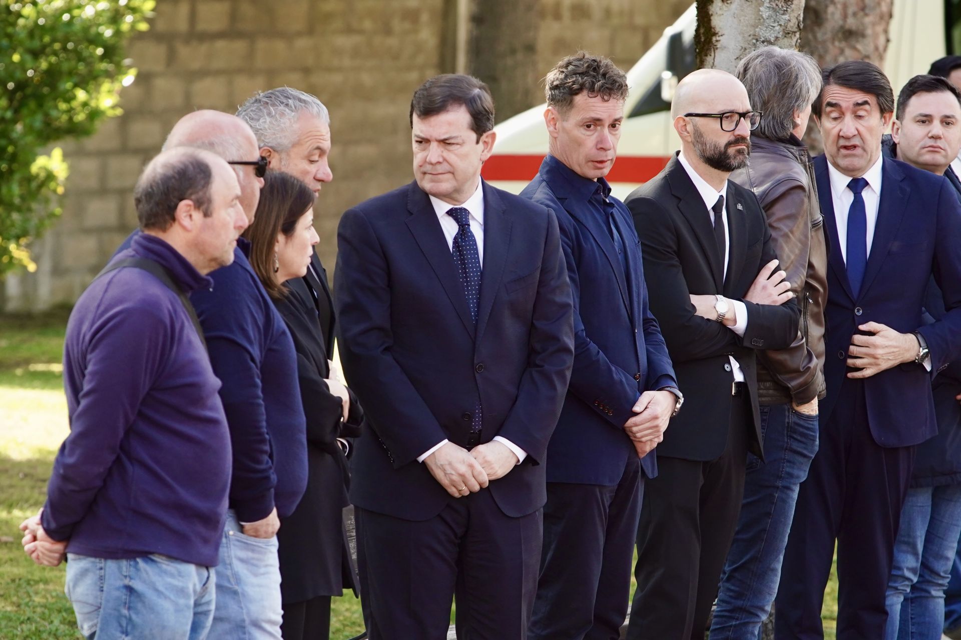 Dolor y silencio en las capillas ardientes de Villablino y Bembibre a la llegada de los mineros fallecidos