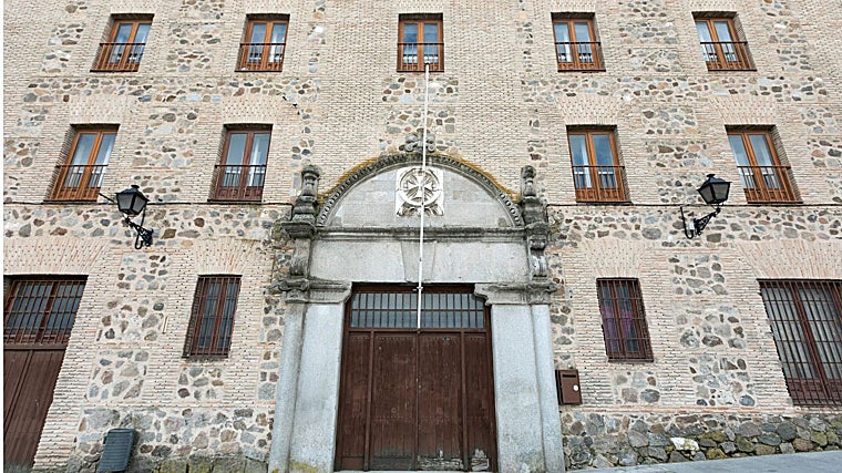 Los proyectos de la Escuela de Danza de Toledo en la Alhóndiga y los chalets frente a la Escuela, en peligro