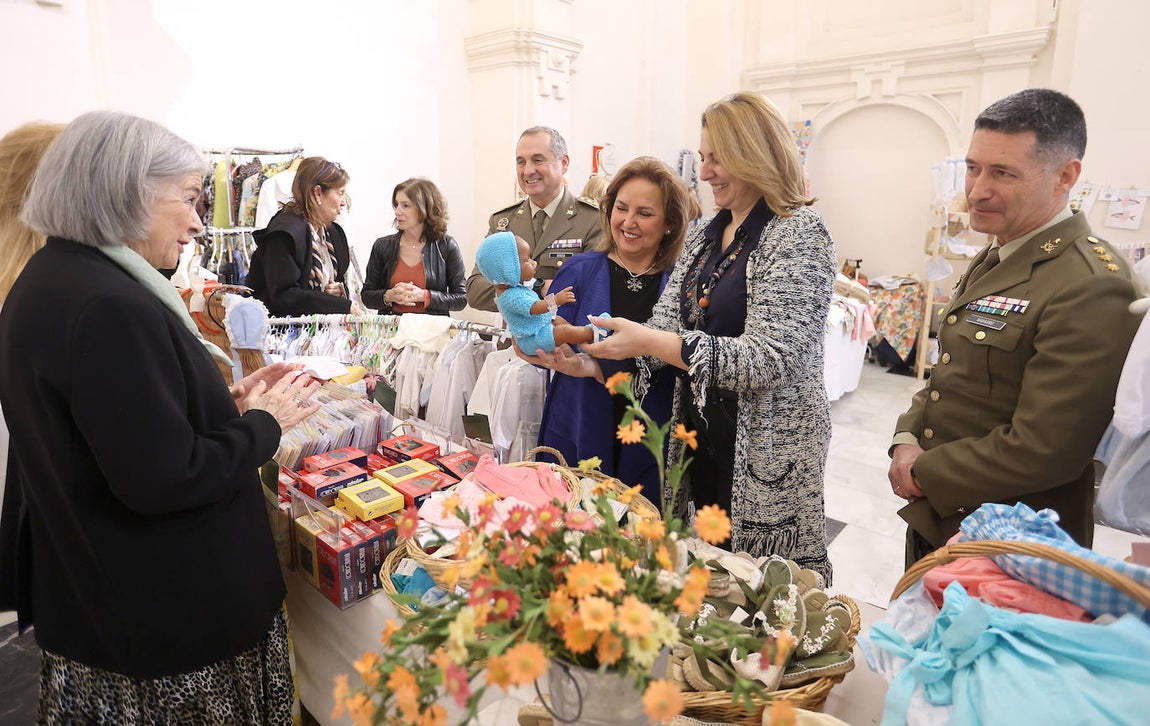 La inauguración del Baratillo de Adevida, en imágenes