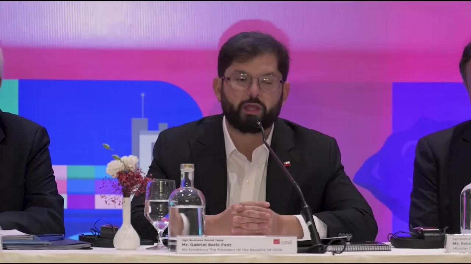 El presidente de Chile lamenta los aranceles de EE.UU. pero destaca la baja tasa para su país