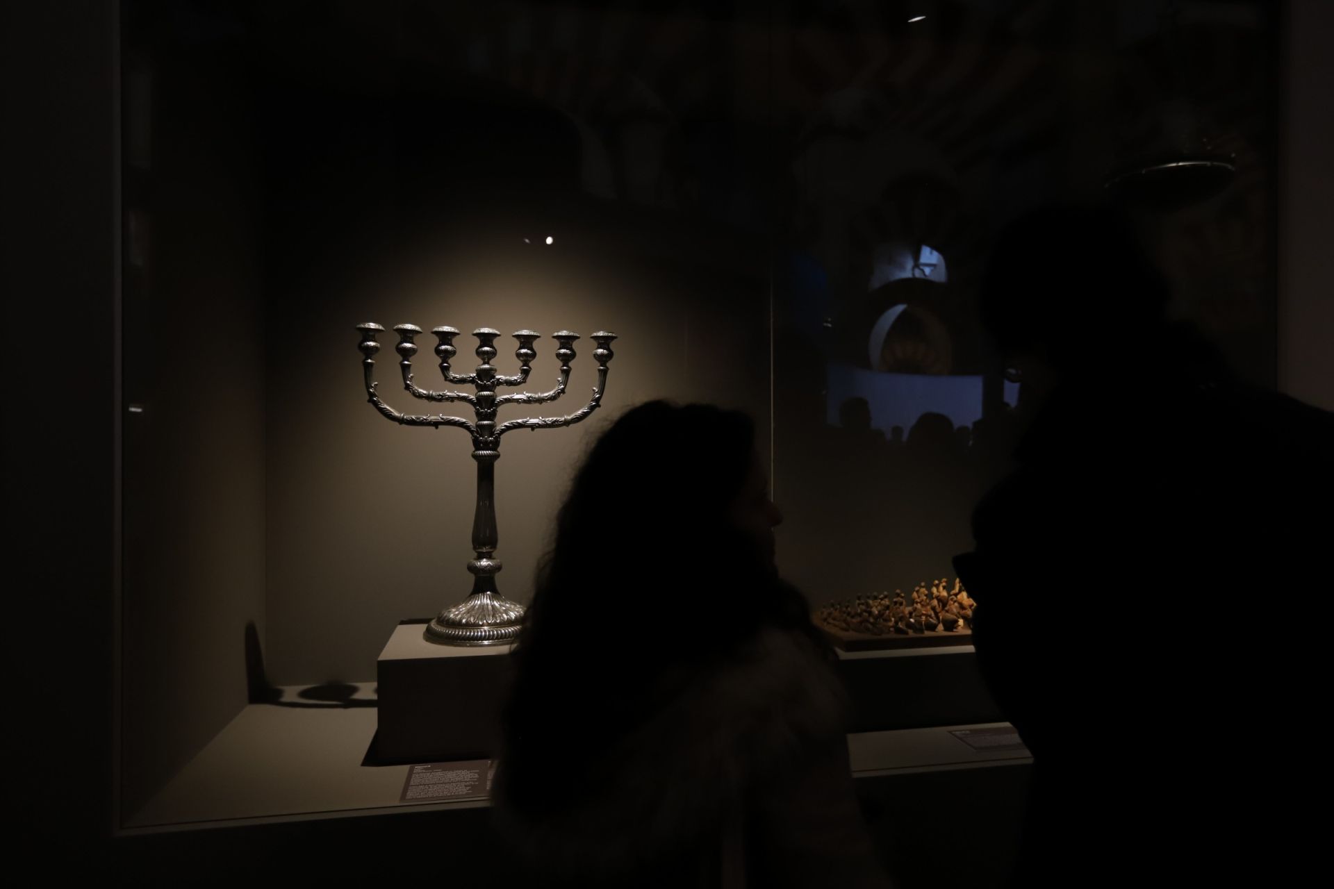 La espectacular exposición &#039;Símbolo: Luz de Nicea&#039; en la Mezquita Catedral, en imágenes