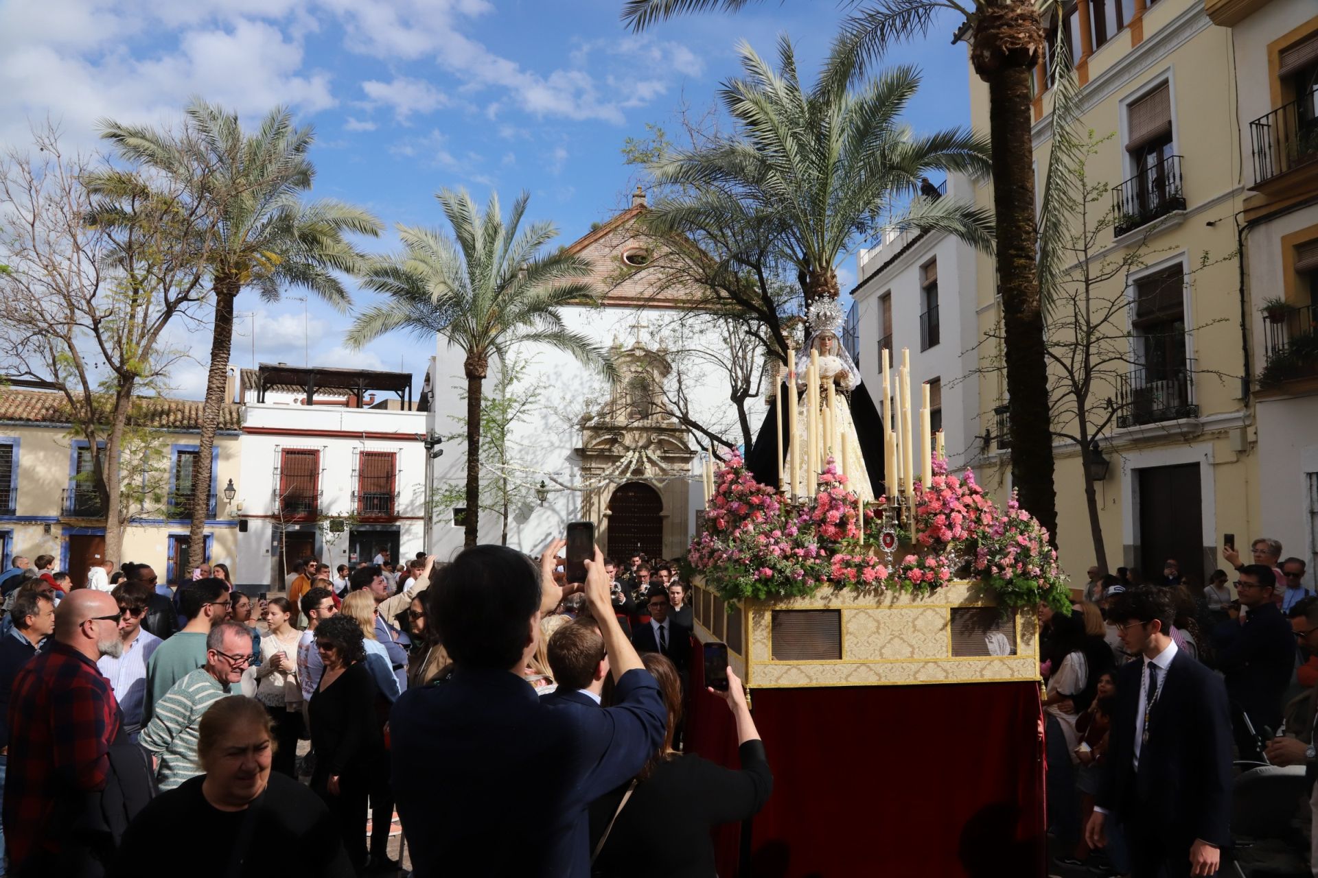 La tradicional procesión del colegio de la Piedad de Córdoba, en imágenes