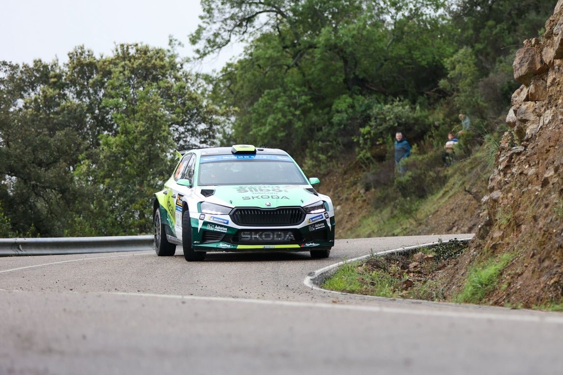 El trepidante Rally en su recorrido por Sierra Morena de Córdoba, en imágenes