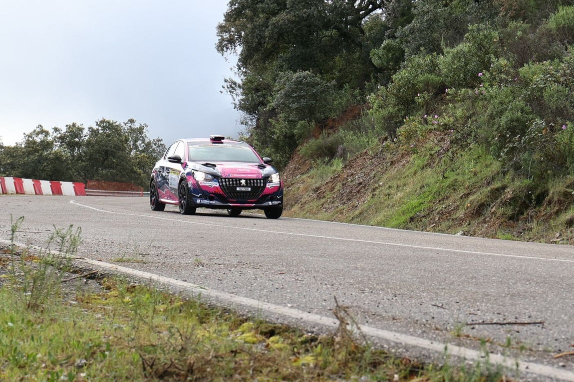 El trepidante Rally en su recorrido por Sierra Morena de Córdoba, en imágenes
