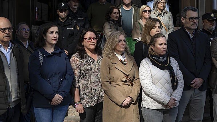 Minuto de silencio, este lunes, ante la delegación de la Xunta en Orense