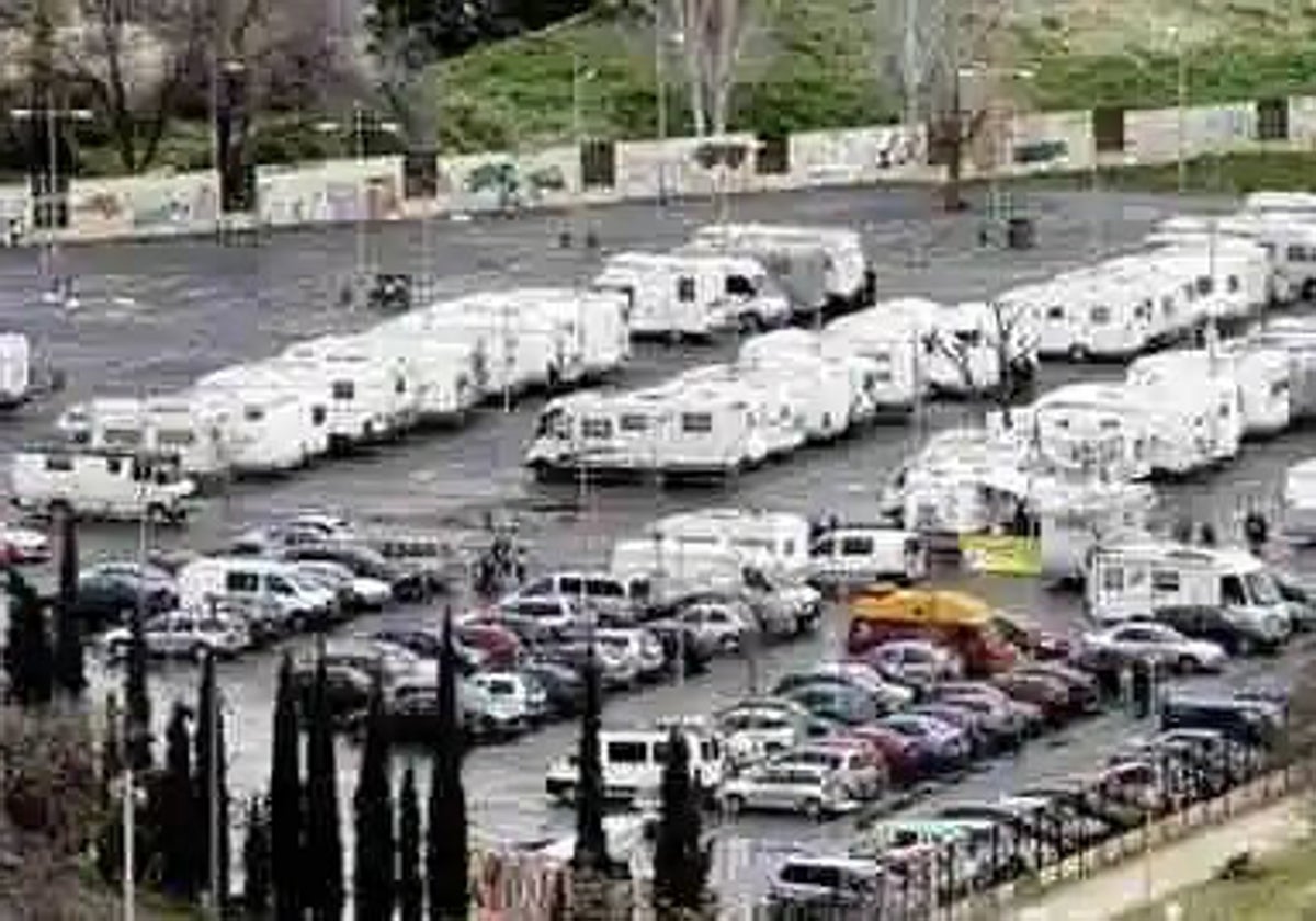 Toledo decidirá después de Semana Santa un aparcamiento definitivo para autocaravanas