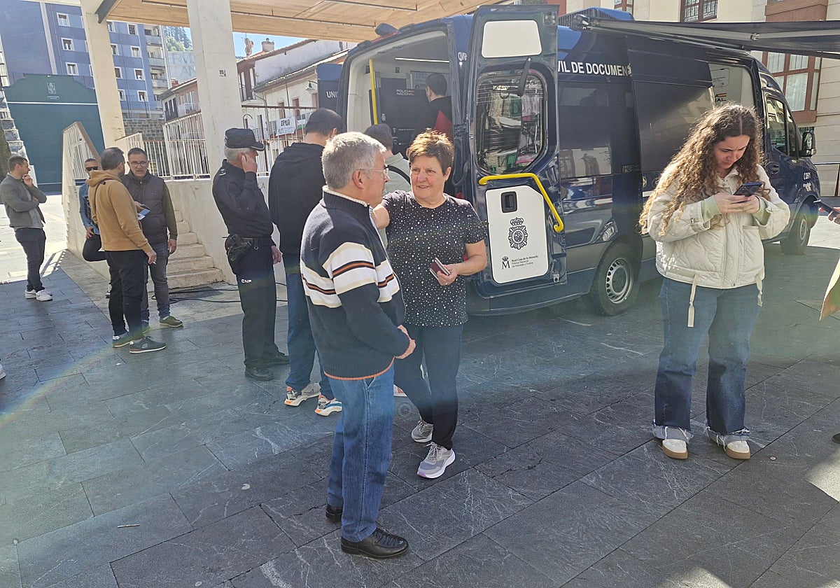 Vehículo Integral de Documentación (Vidoc) de la Policía NAcional