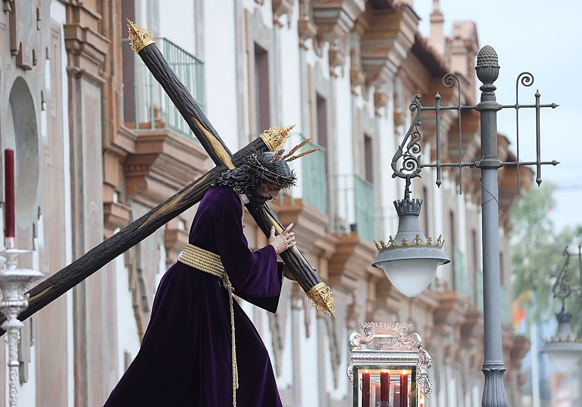 El Señor del Soberano Poder, en su vía crucis