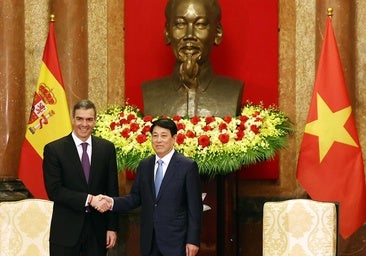 España ignora las advertencias de la Casa Blanca y busca «ampliar relaciones» con China