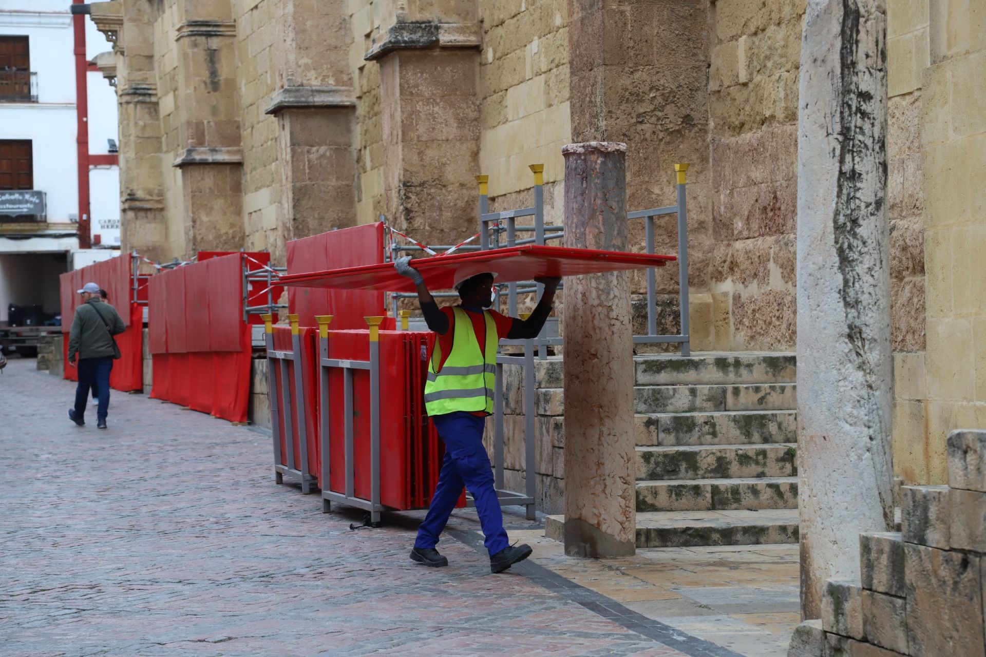 En imágenes, el montaje final de la carrera oficial de la Semana Santa de Córdoba 2025