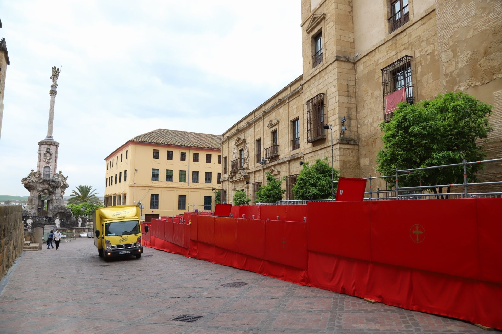 En imágenes, el montaje final de la carrera oficial de la Semana Santa de Córdoba 2025