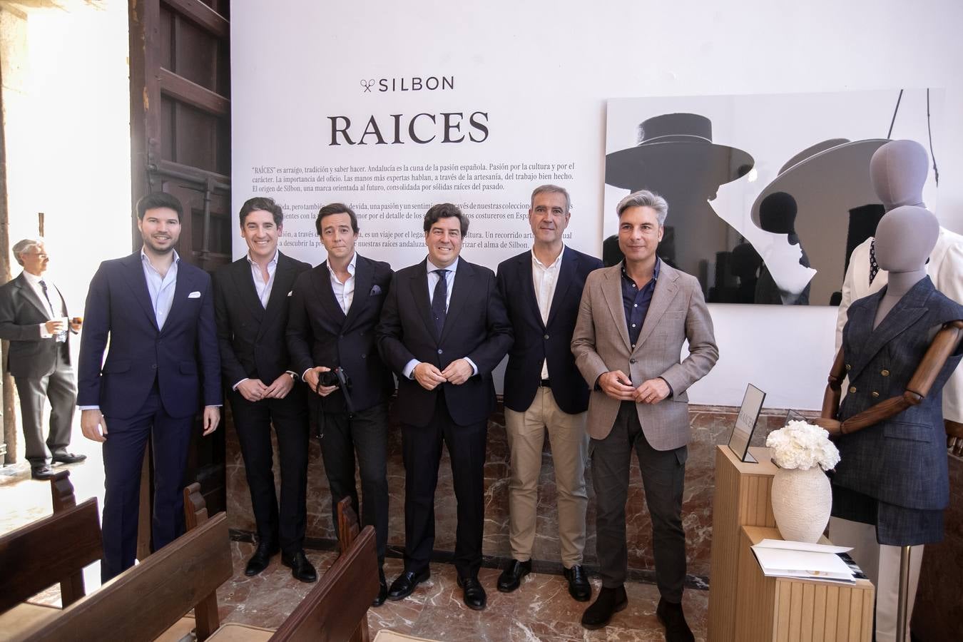 La sugestiva exposición &#039;Raíces&#039; de Pablo Borrego en la Fundación Gala, en imágenes