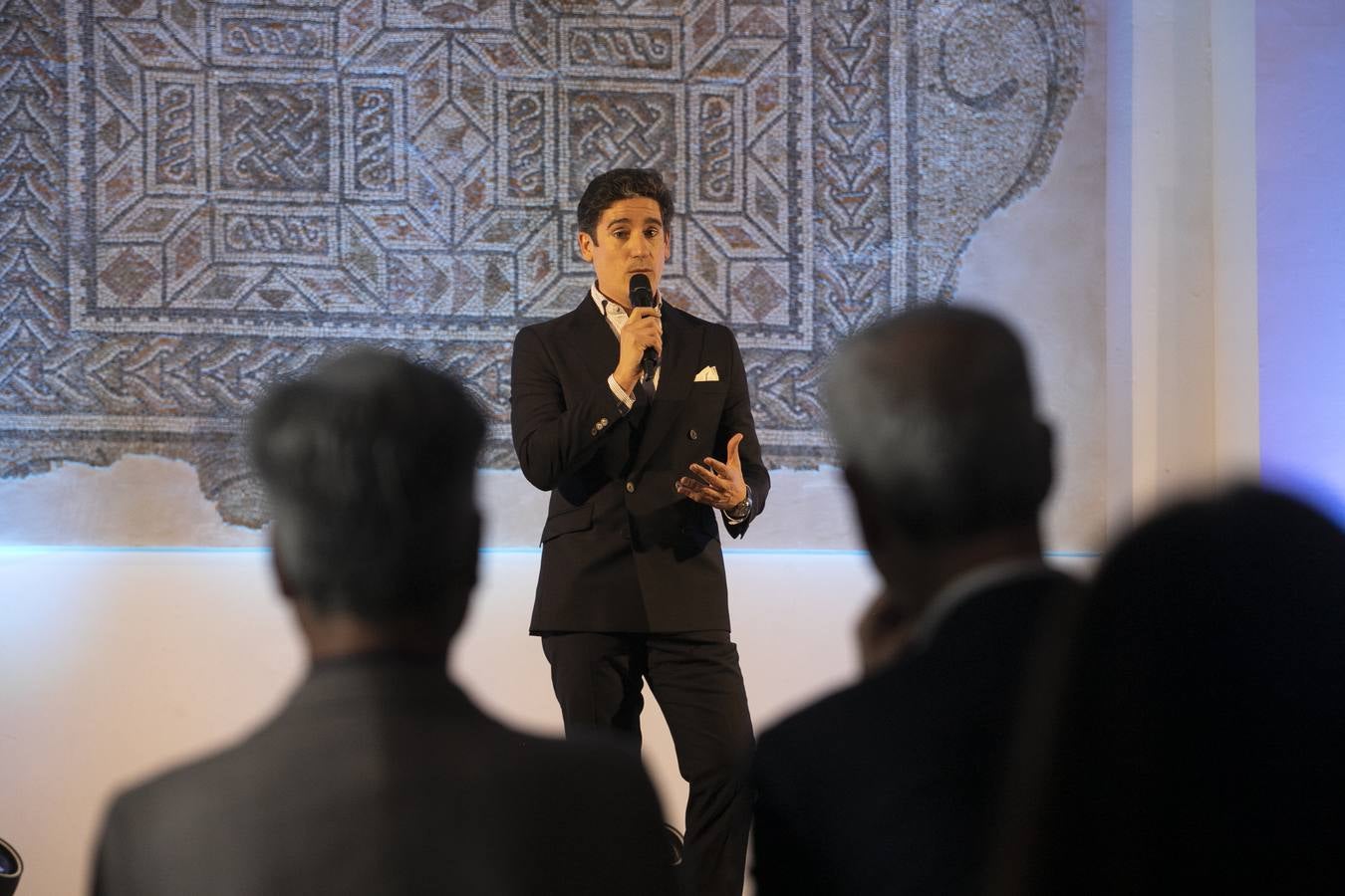 La sugestiva exposición &#039;Raíces&#039; de Pablo Borrego en la Fundación Gala, en imágenes