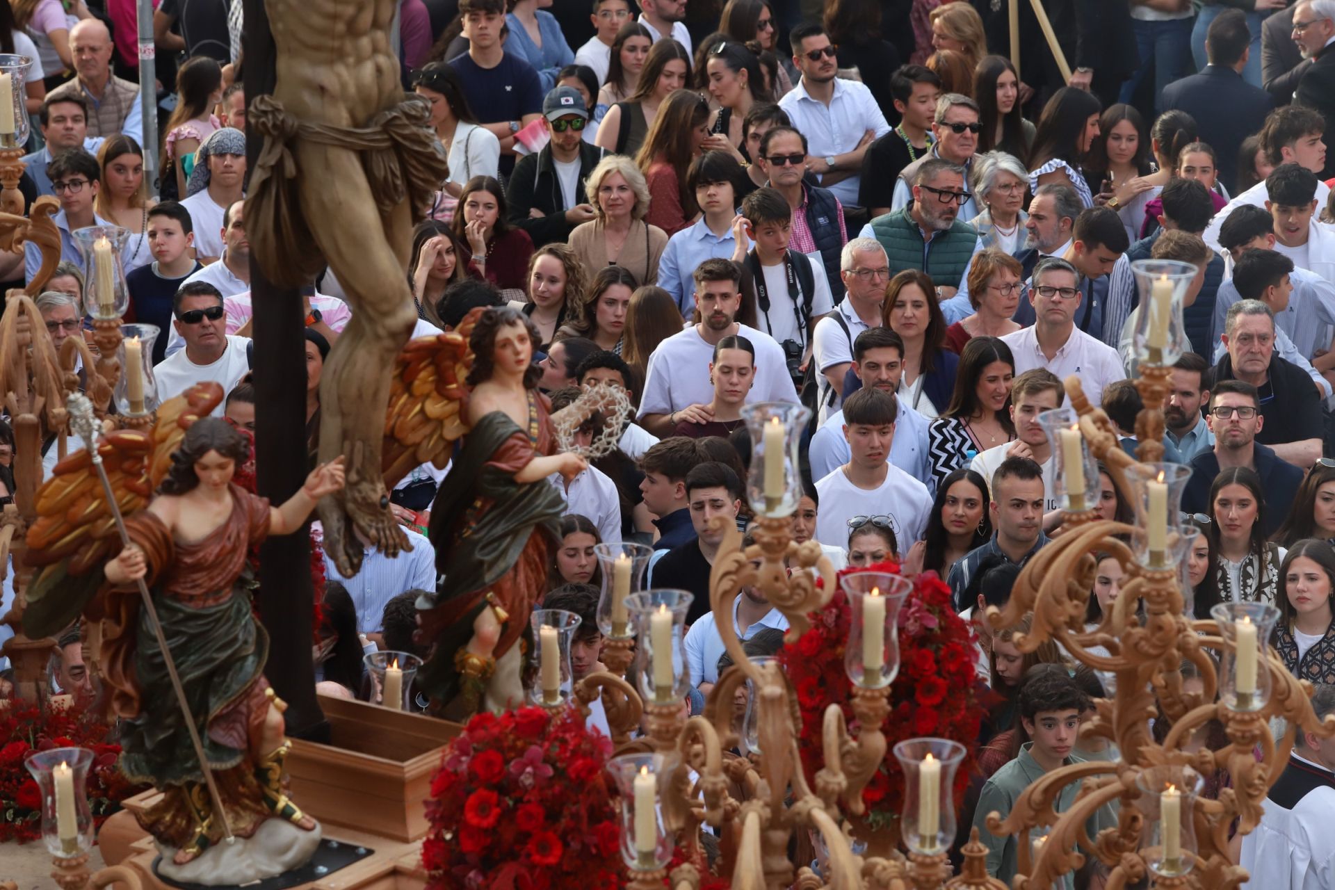 La espiritual procesión del Cristo de la Providencia de Córdoba, en imágenes