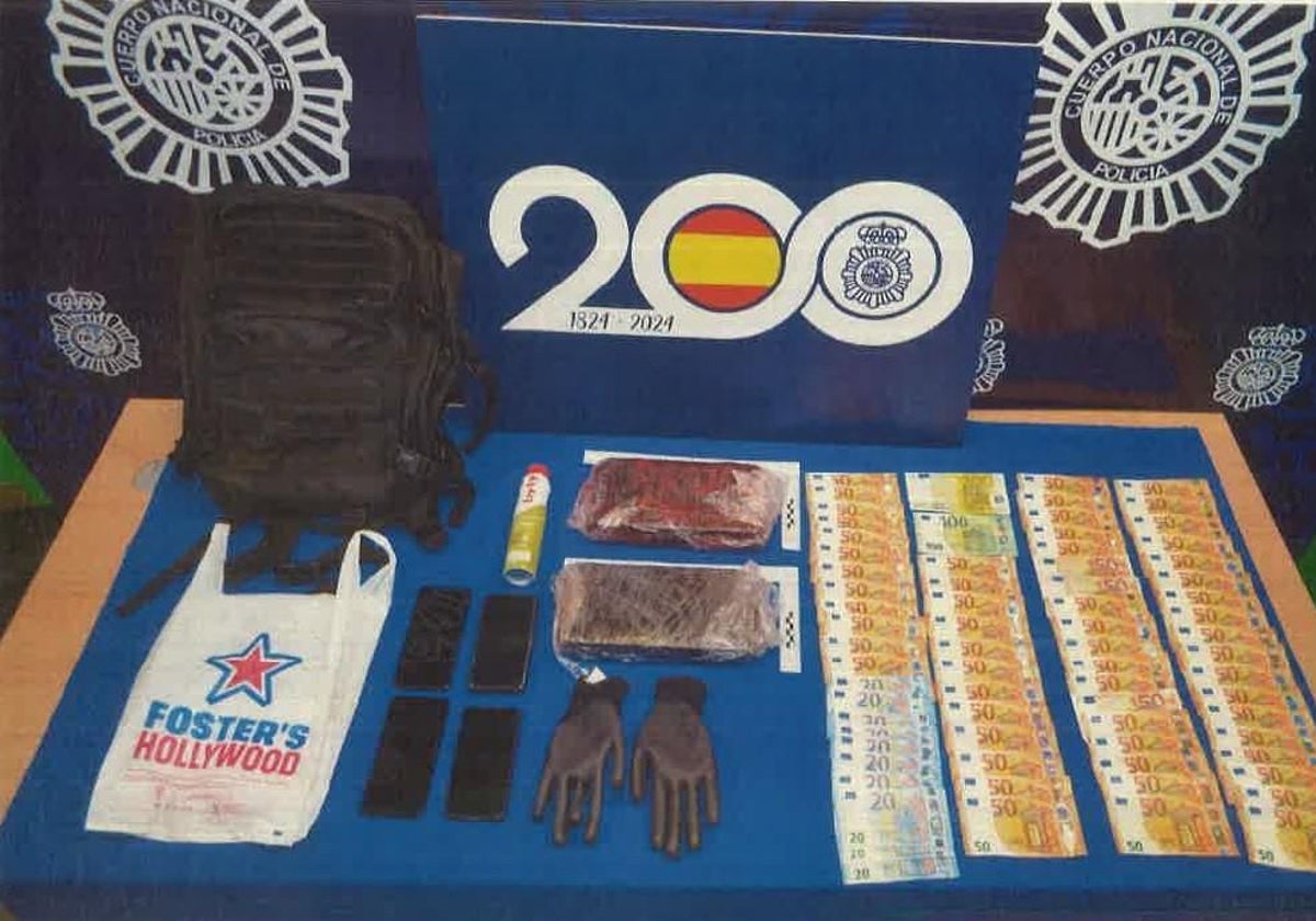 Droga, dinero y material incautado a los dos detenidos en Valladolid