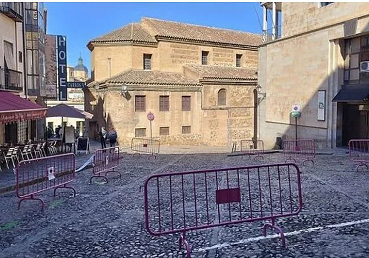 Vallas en Toledo para preparar el paso de las procesiones