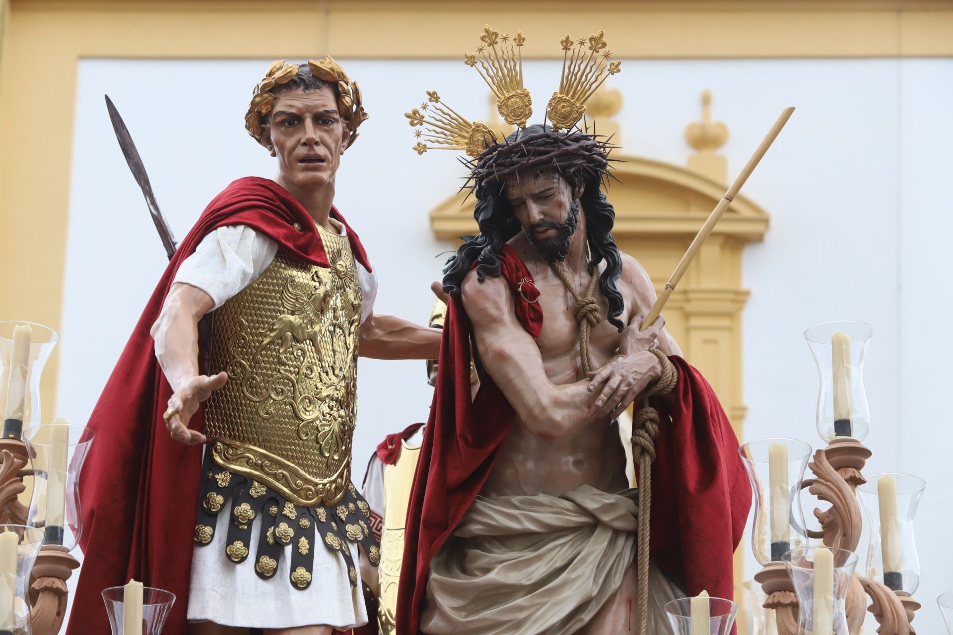 La pletórica salida de la cofradía de la Presentación de Córdoba, en imágenes