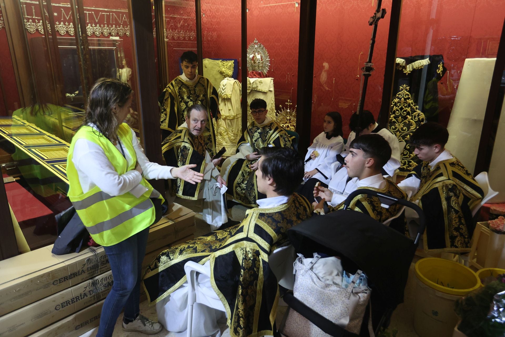 La íntima procesión del Traslado al Sepulcro de Córdoba, en imágenes