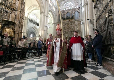 Domingo de Ramos en el interior de la catedral de Toledo, en imágenes