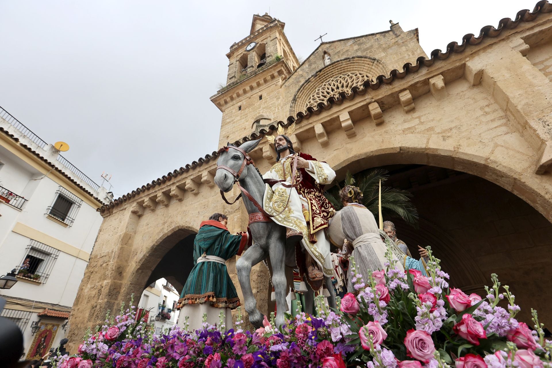 La ilusionante salida de la Borrquita el Domingo de Ramos en Córdoba, en imágenes