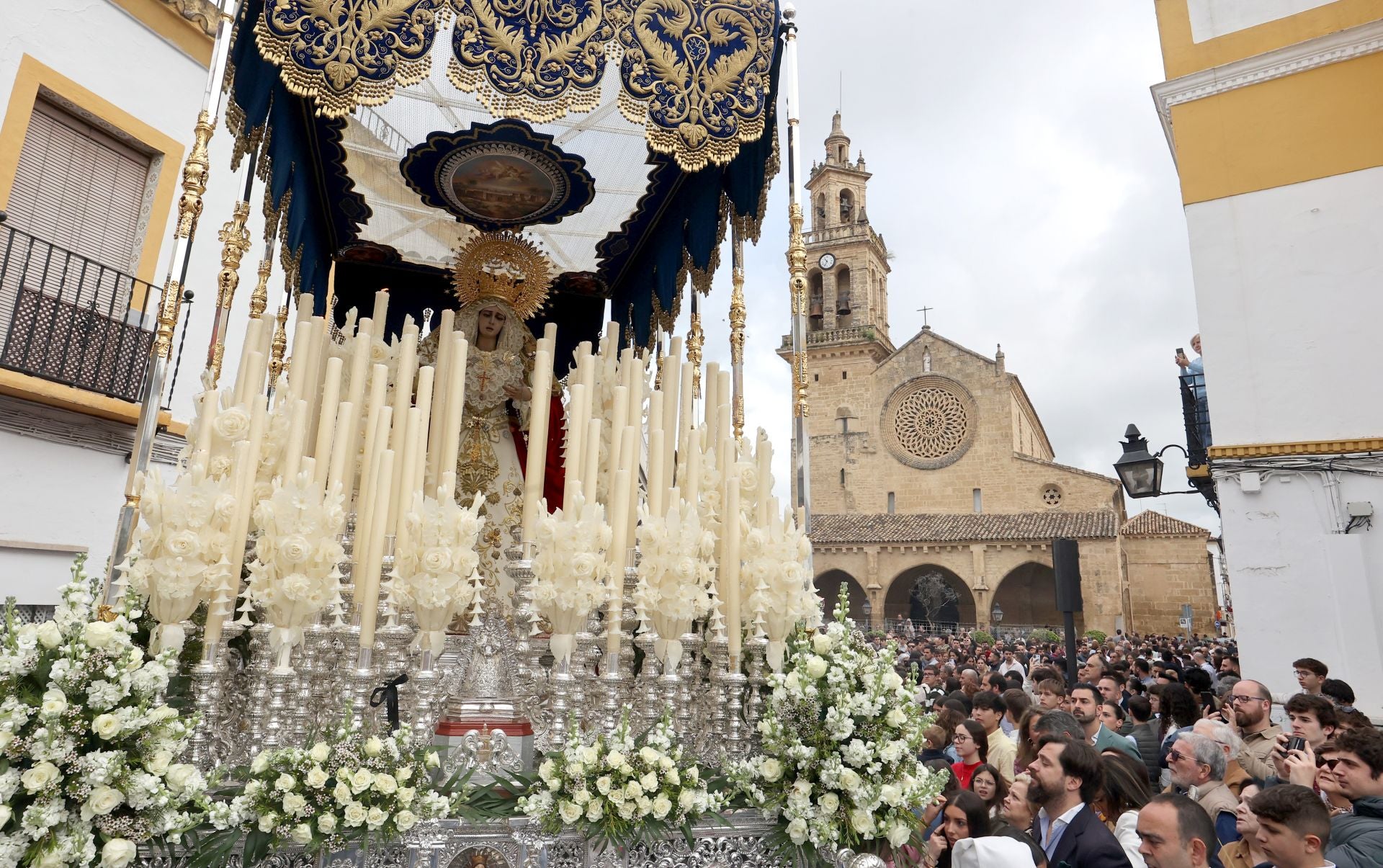 La ilusionante salida de la Borrquita el Domingo de Ramos en Córdoba, en imágenes