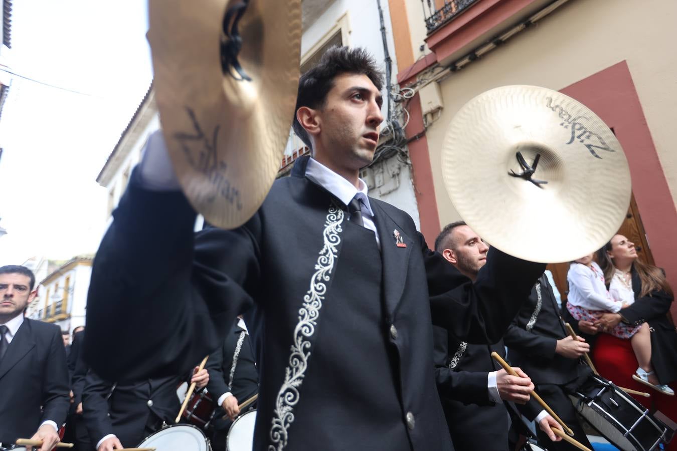 La emotiva procesión de la Esperanza de Córdoba, en imágenes