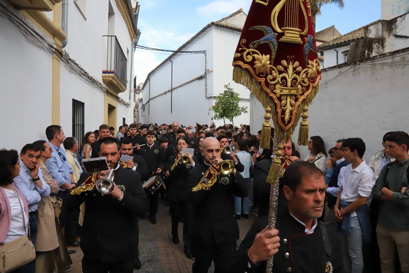 El sentido cortejo de las Penas de Santiago de Córdoba, en imágenes