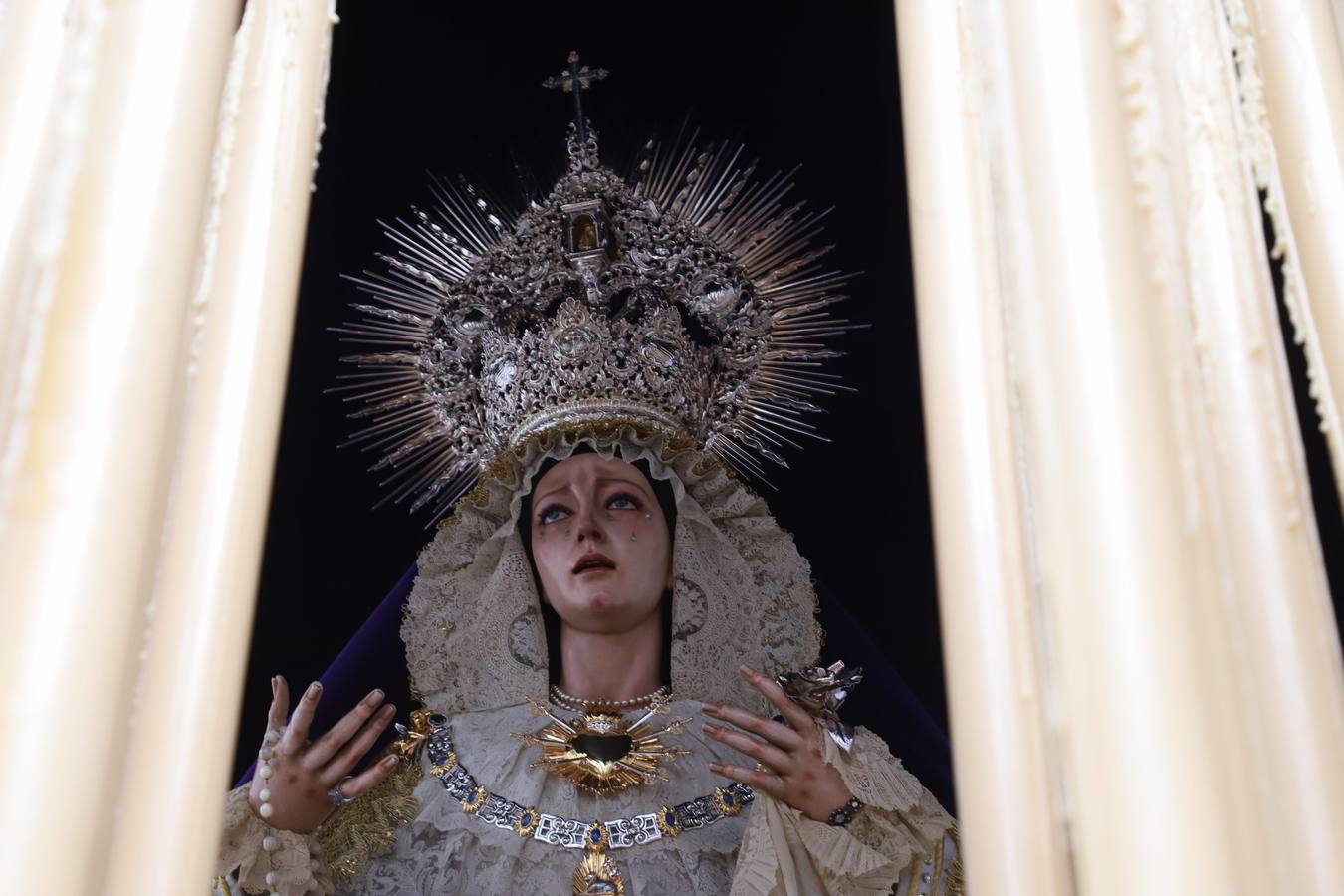 El sentido cortejo de las Penas de Santiago de Córdoba, en imágenes