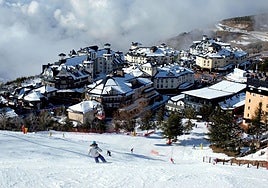 Sierra Nevada encara la Semana Santa con más de 60 kilómetros de pistas esquiables