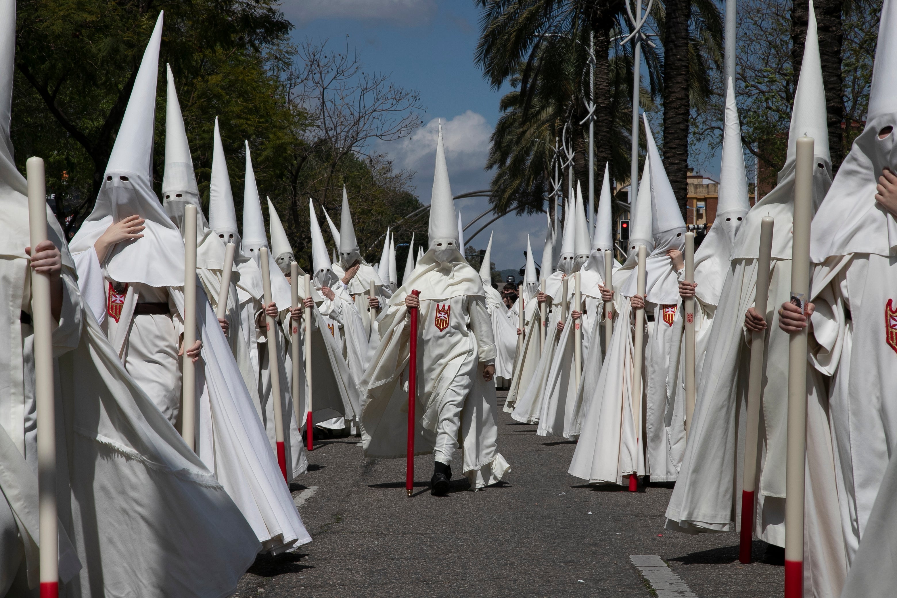 El ímpetu de la Merced transita por el Lunes Santo de Córdoba, en imágenes