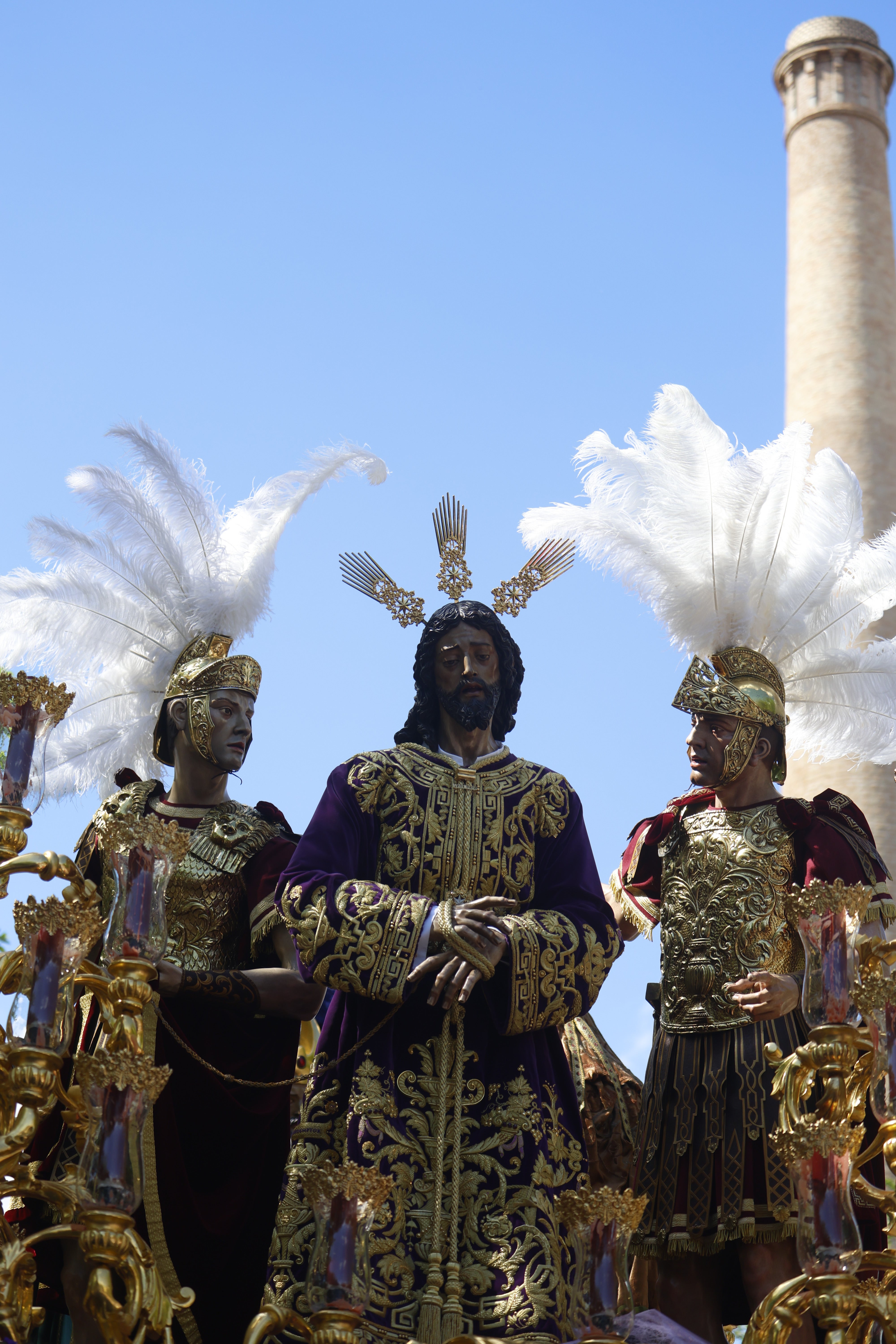 El emocionante paso de la hermandad de la Estrella por el Lunes Santo de Córdoba, en imágenes