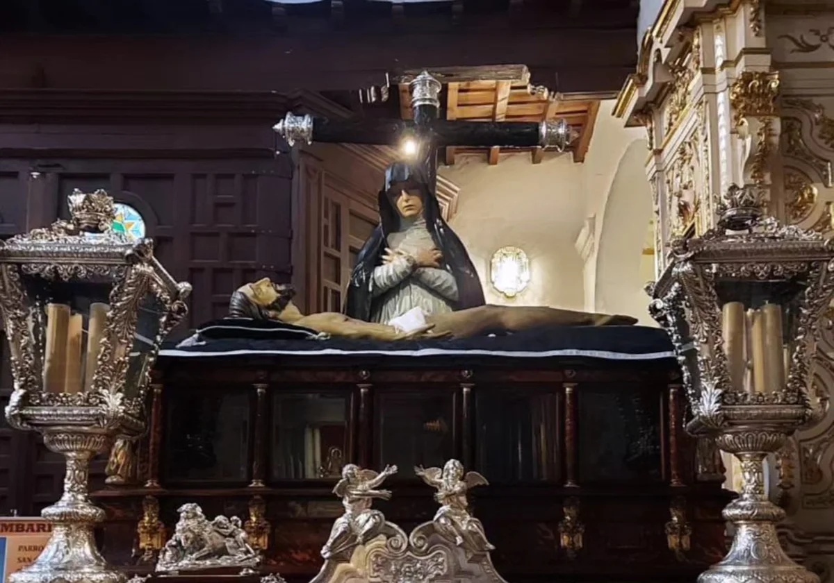 El Cristo yacente y la Virgen de la Soledad, en imagen aportada por la Hermandad