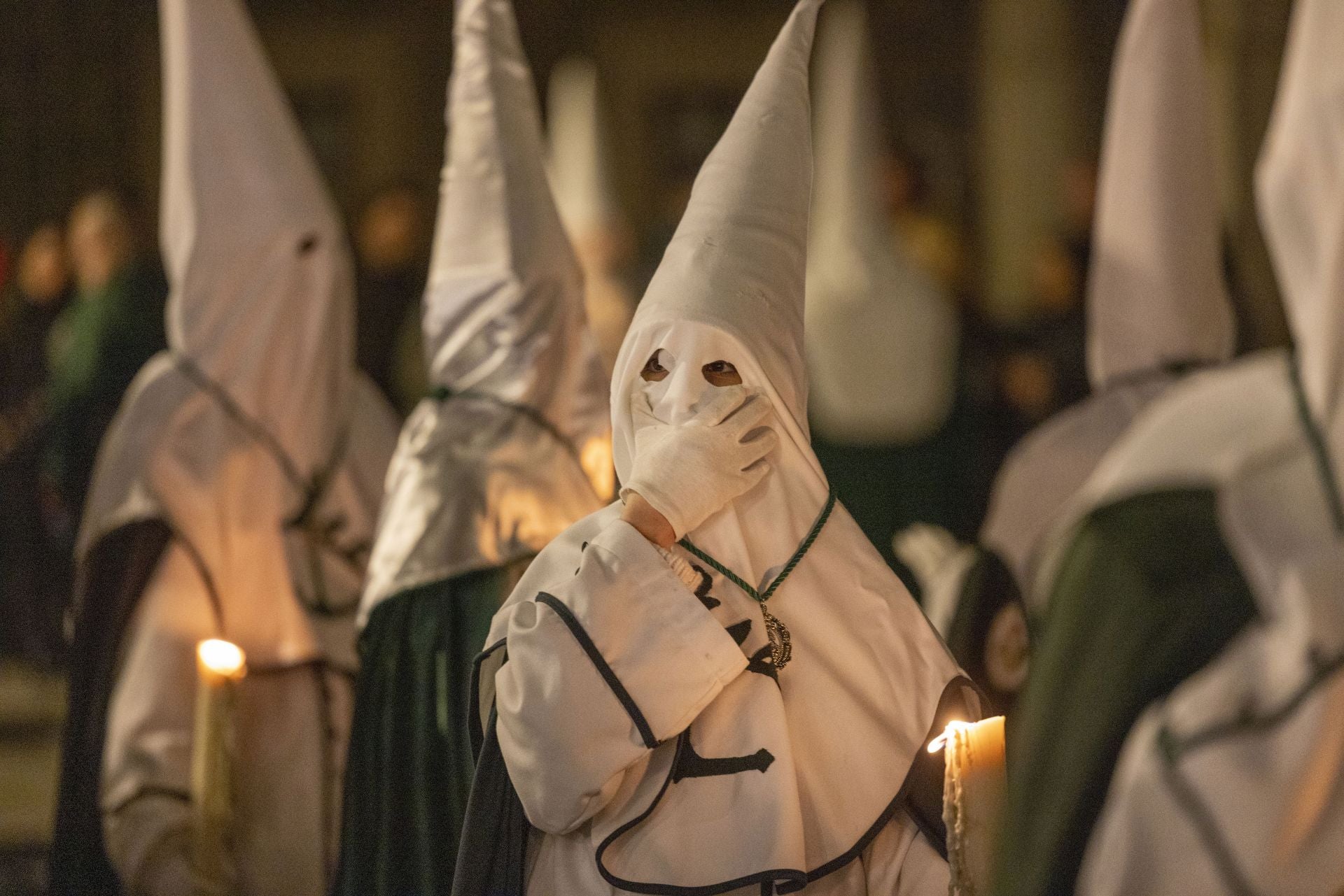 Las procesiones del Lunes Santo, en imágenes