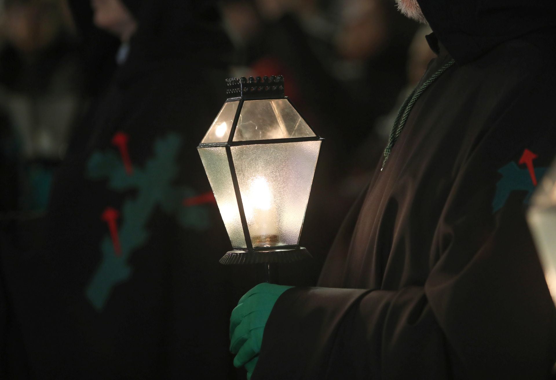 Las imágenes del Cristo de la Misericordia y Soledad de los Pobres por las calles de Toledo