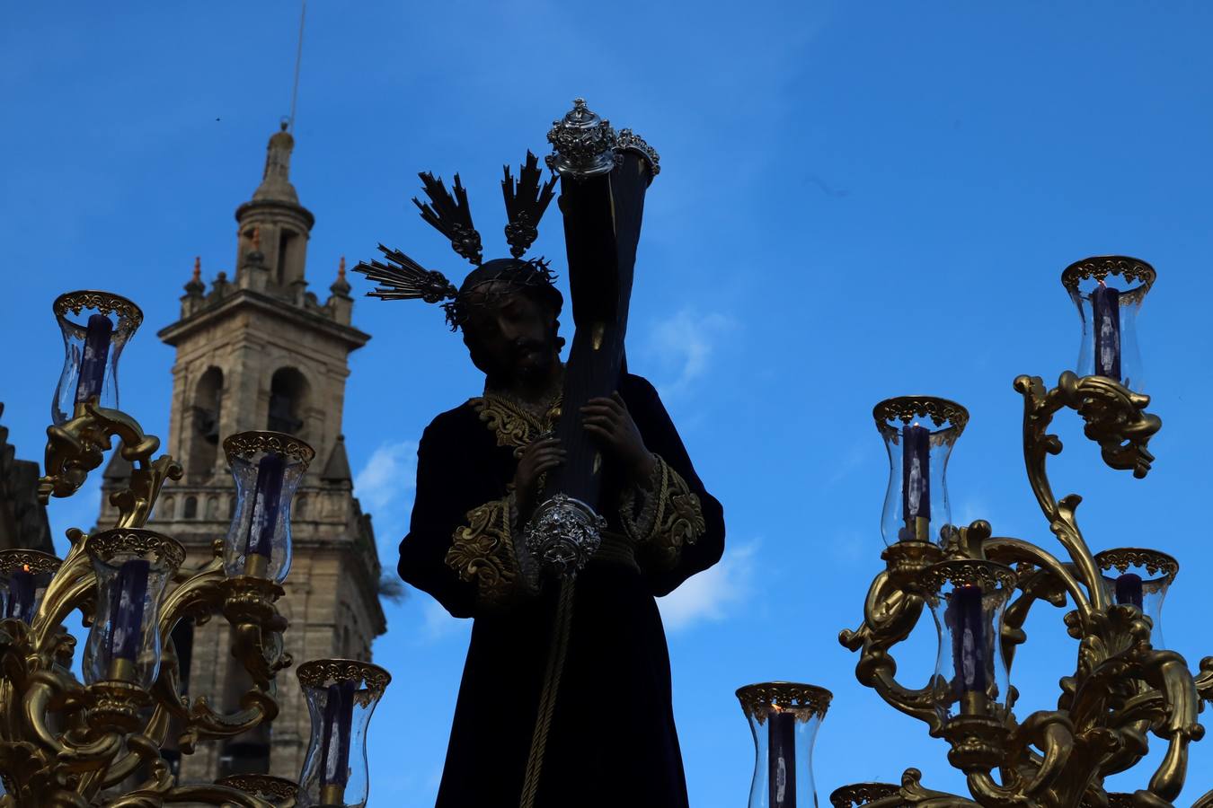 La hermandad del Calvario en el Miércoles Santo de Córdoba, en imágenes