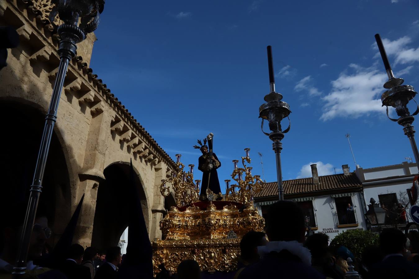 La hermandad del Calvario en el Miércoles Santo de Córdoba, en imágenes