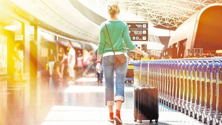Más de 339.000 andaluces residen ya en el extranjero, un alza del 3,7% respecto al año pasado