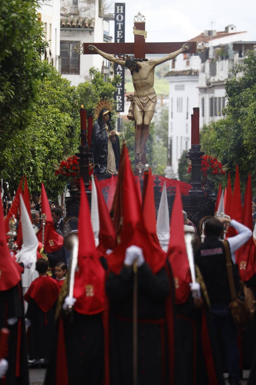Las imágenes de la hermandad de la Caridad en el Jueves Santo de Córdoba