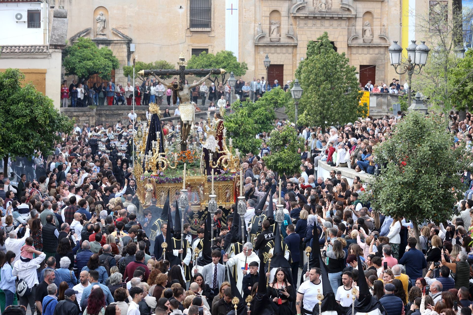 Las imágenes de la hermandad del Cristo de Gracia en el Jueves Santo de Córdoba