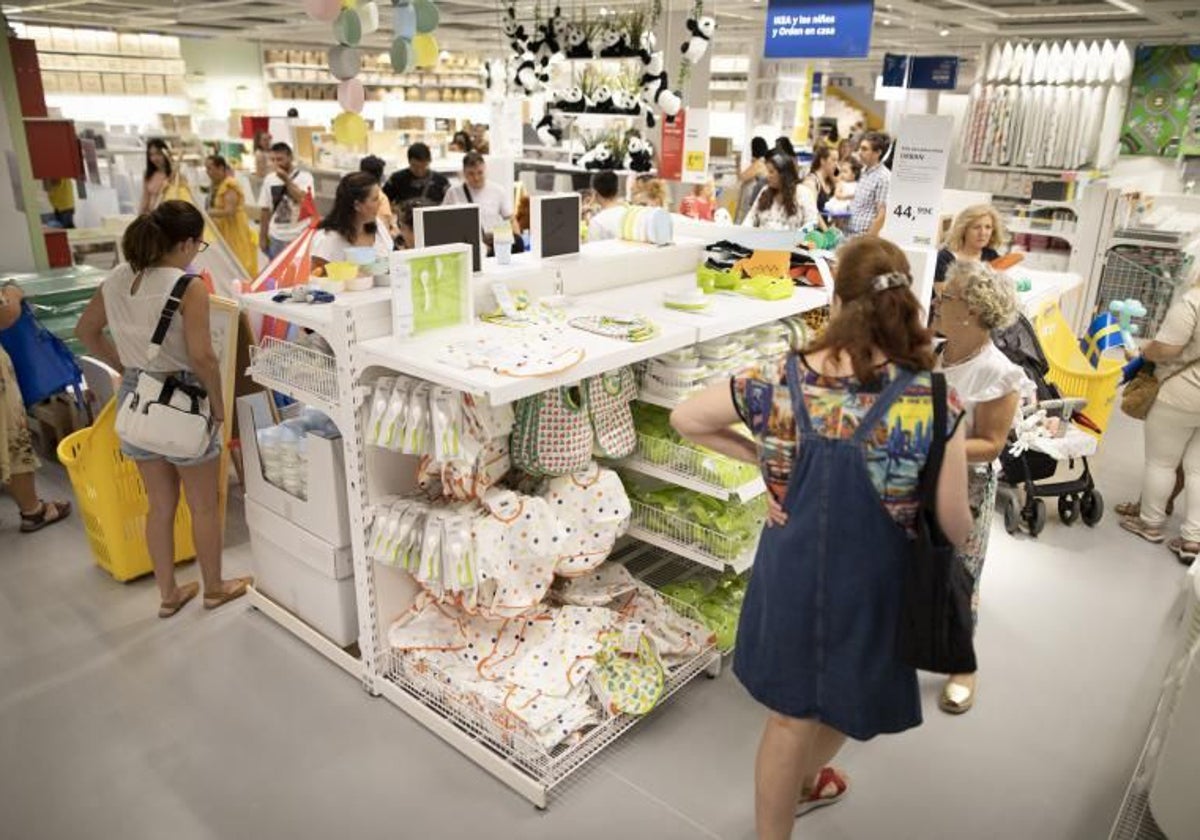 Interior de una tienda de Ikea, en una imagen de archivo