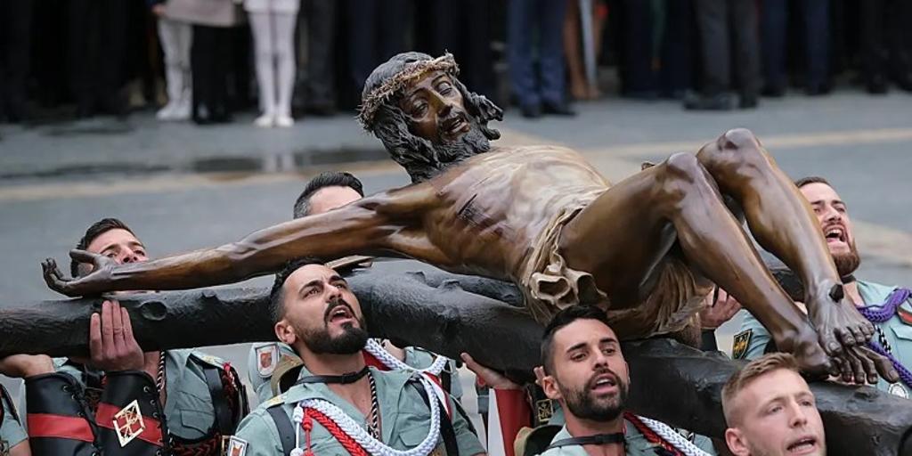 Desembarco y traslado de la Legión en la Semana Santa de Málaga: horarios, recorrido y dónde ver gratis en televisión y online hoy