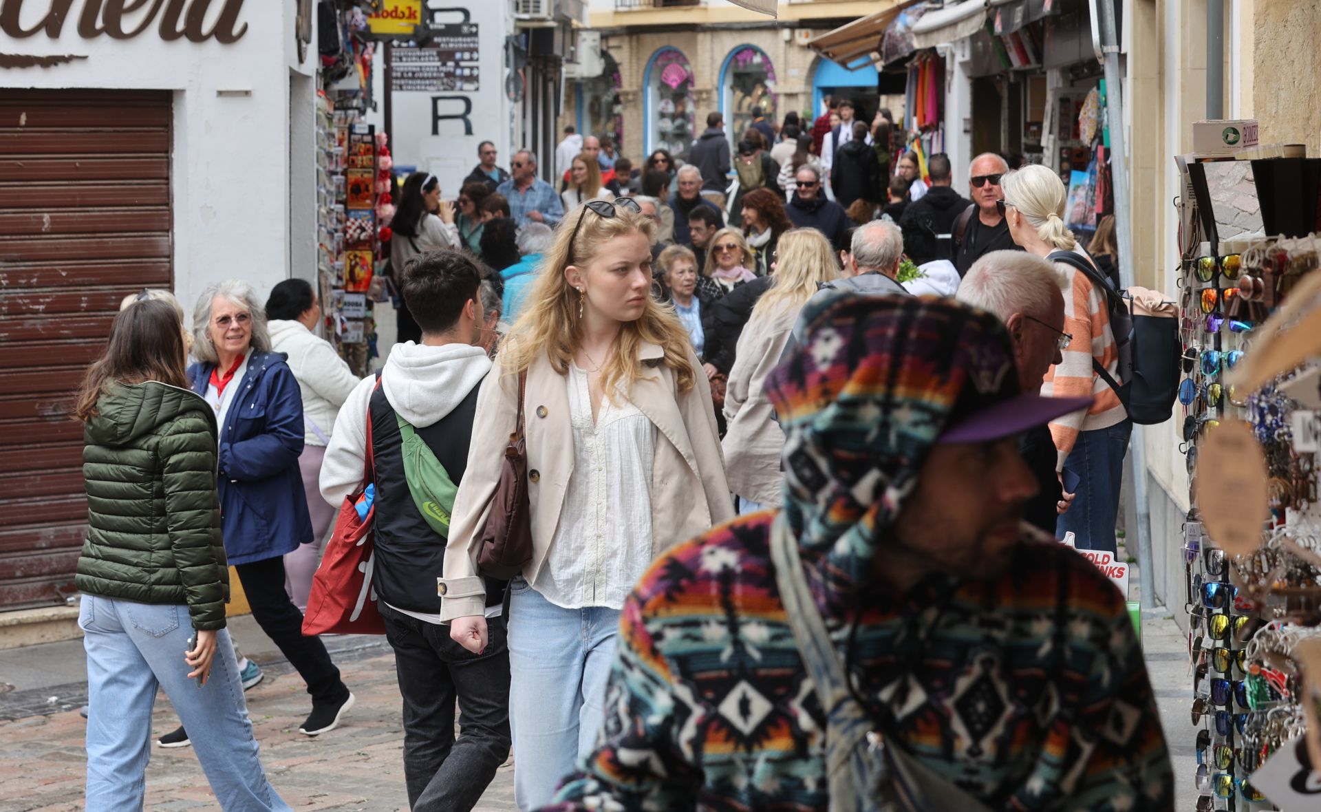 El ambiente del turismo este Jueves Santo en Córdoba, en imágenes