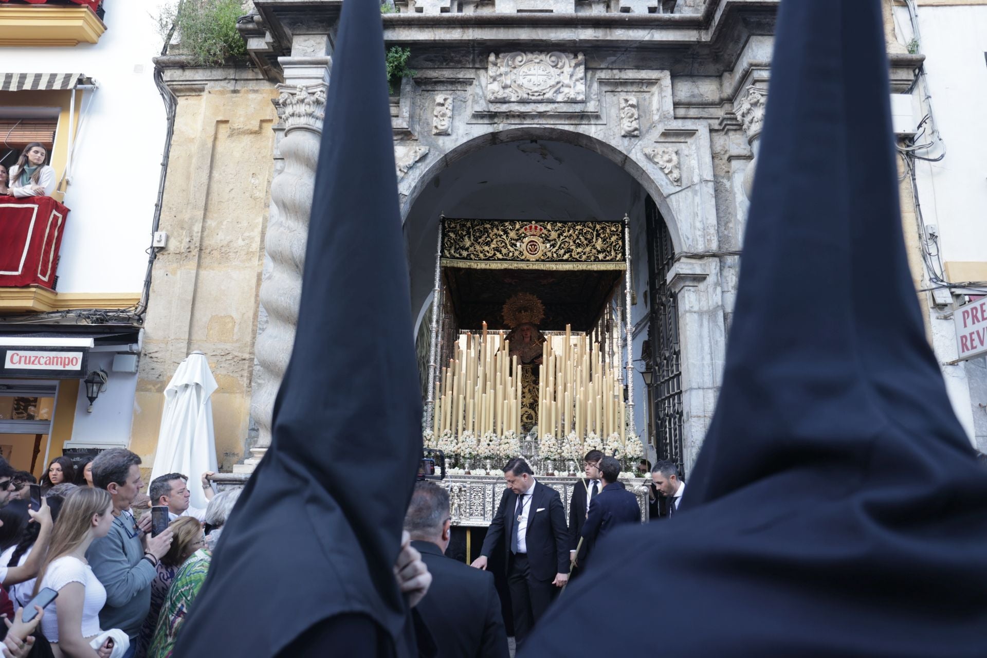 Las imágenes de la procesión de la Expiración del Viernes Santo de Córdoba