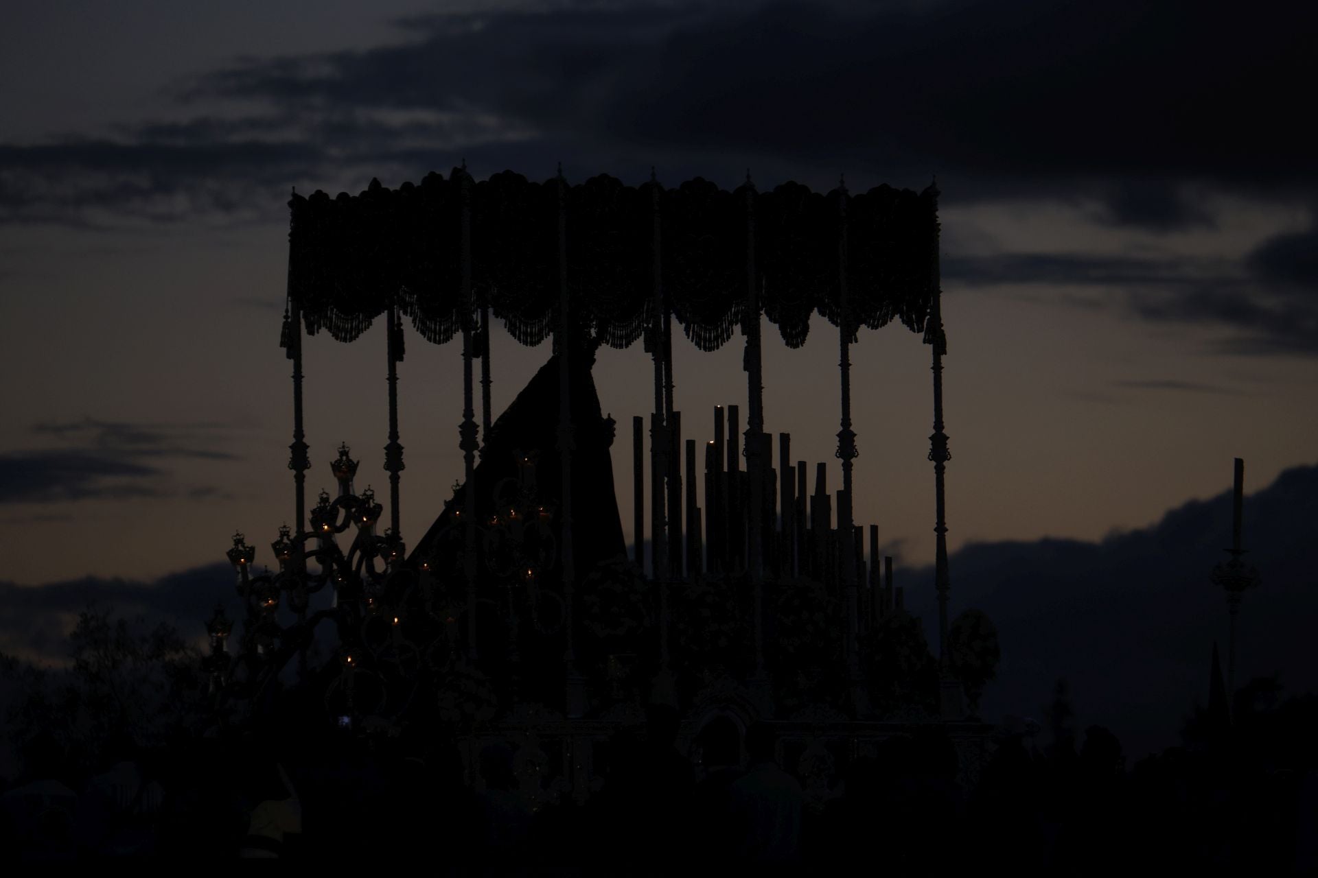 Las imágenes de la procesión del Descendimiento del Viernes Santo de Córdoba