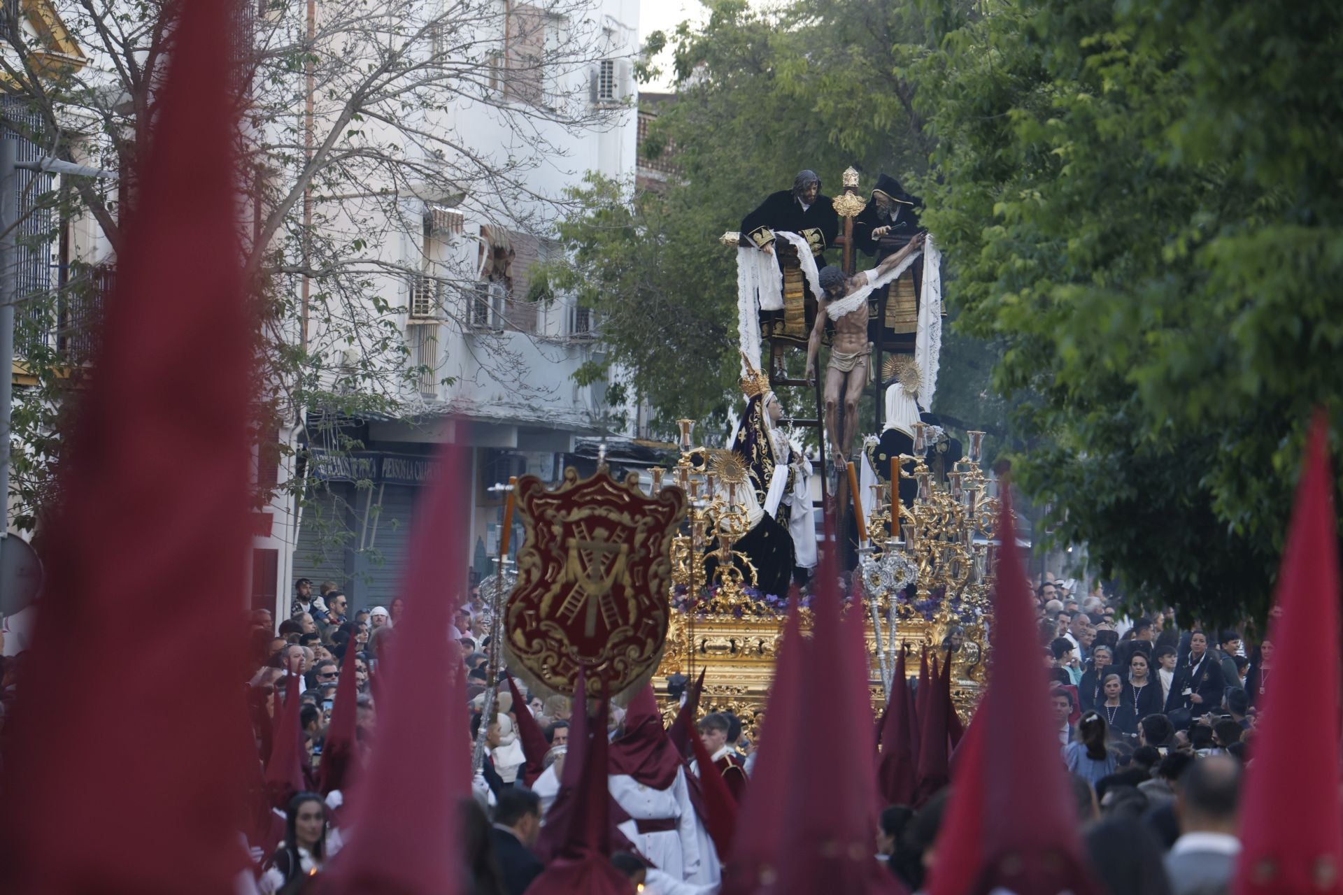 Las imágenes de la procesión del Descendimiento del Viernes Santo de Córdoba
