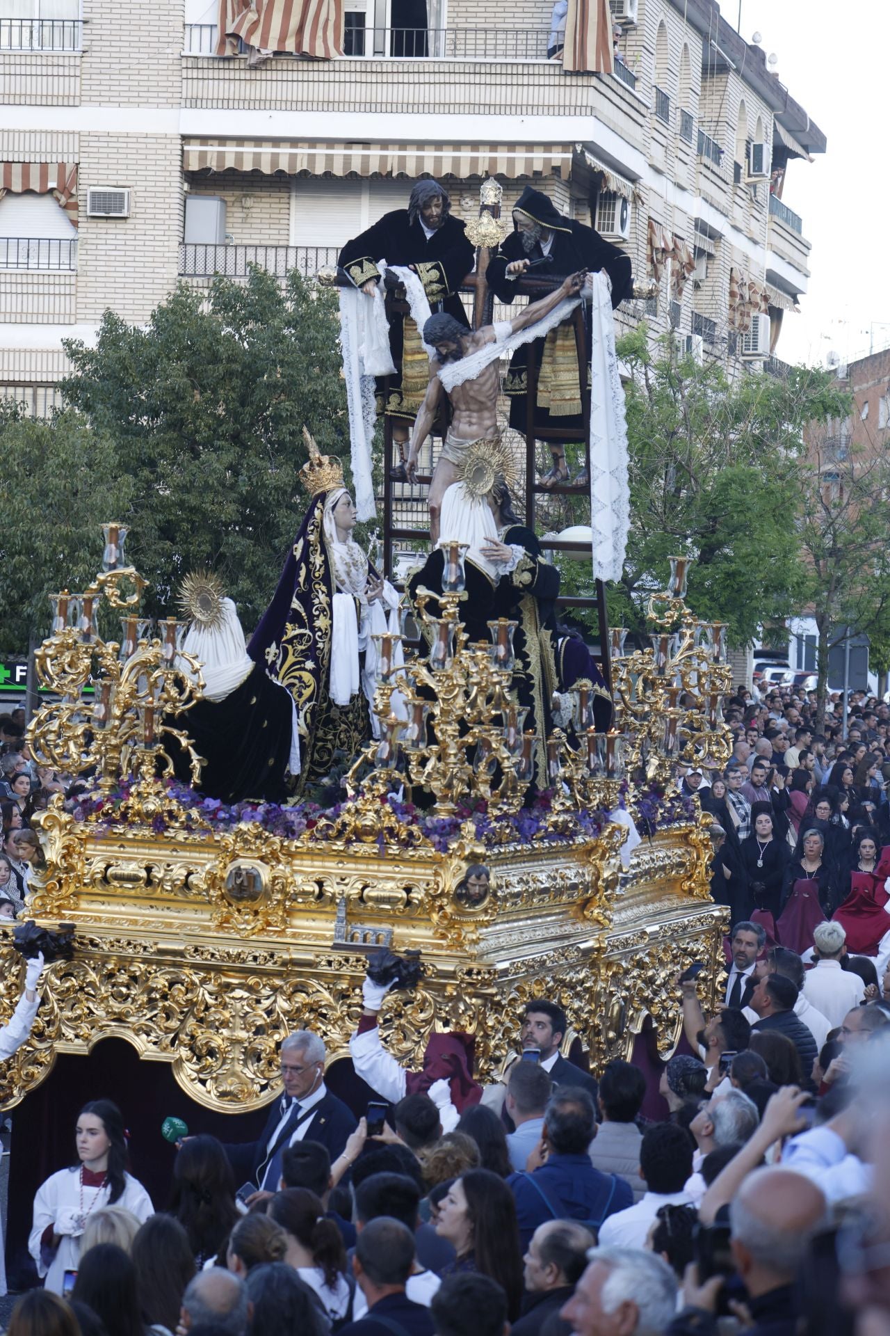 Las imágenes de la procesión del Descendimiento del Viernes Santo de Córdoba
