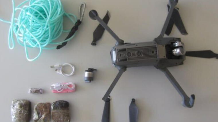 Un dron con el que los presos recibían móviles en las cárceles españolas