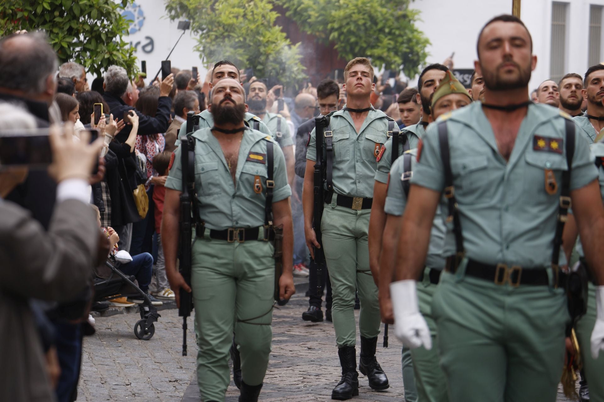 Las imágenes del vía crucis del Señor de la Caridad en Córdoba